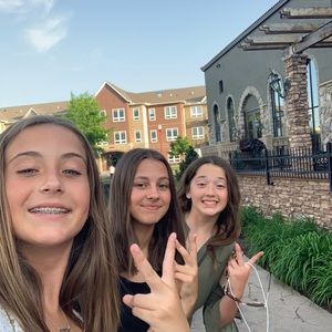 Meet your Posher, Carolyn